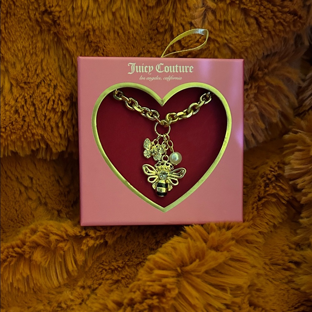 🐝 Juicy Couture Gold Bee and Flower Necklace